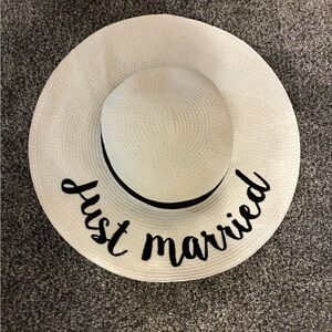 Just Married Sun Hat NWT